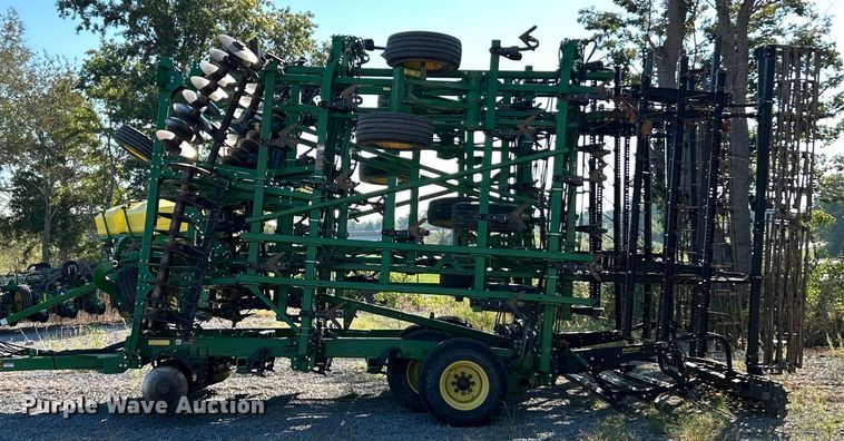 image for item YA1142 2018 John Deere 2330 mulch finisher