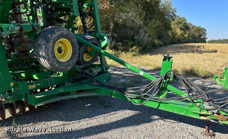 image for item YA1142 2018 John Deere 2330 mulch finisher