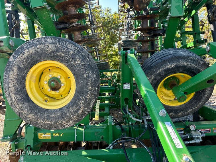 image for item YA1142 2018 John Deere 2330 mulch finisher