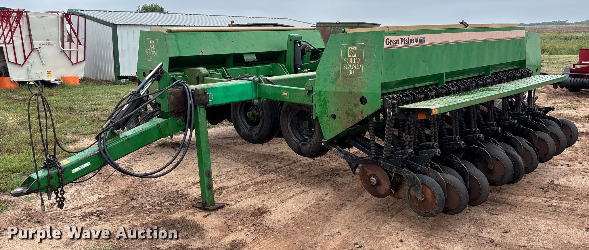 Great Plains 2000-3275 Grain Drill - Booker Auction Company, image size:2048x871