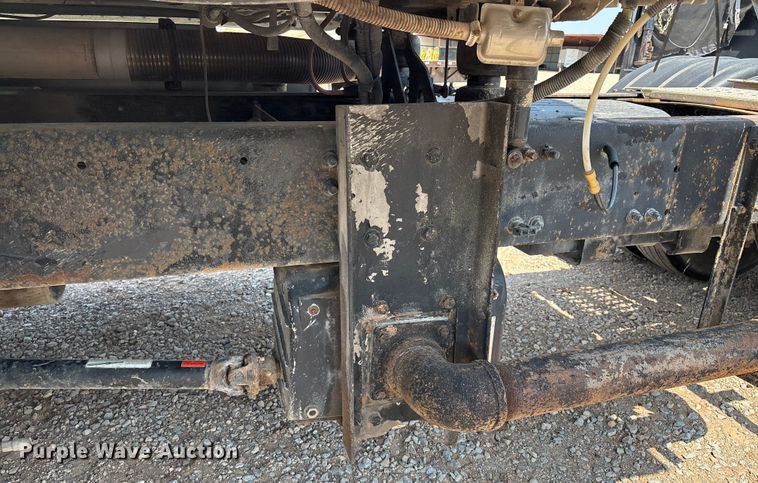 image for item DO1180 2001 Freightliner Century Classis semi truck