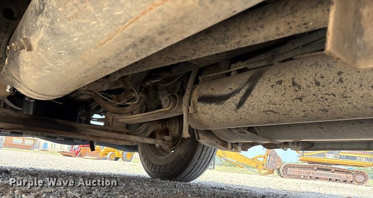 image for item DO1180 2001 Freightliner Century Classis semi truck