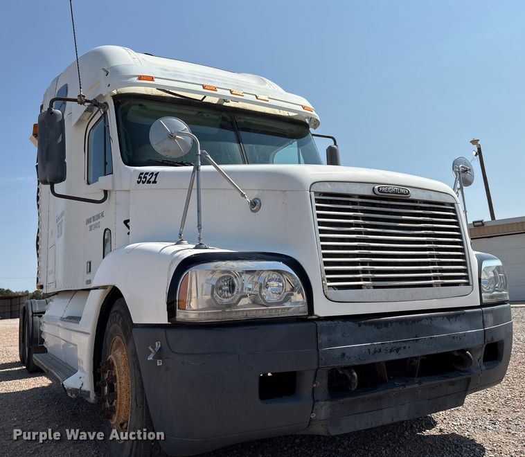 image for item DO1180 2001 Freightliner Century Classis semi truck