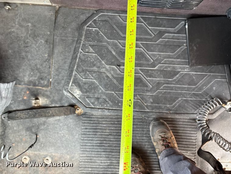 image for item DO1180 2001 Freightliner Century Classis semi truck