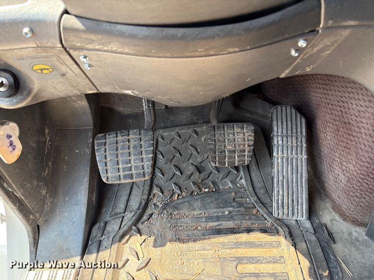 image for item DO1180 2001 Freightliner Century Classis semi truck