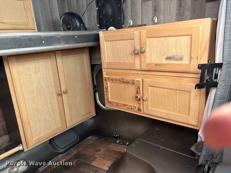 image for item DO1180 2001 Freightliner Century Classis semi truck