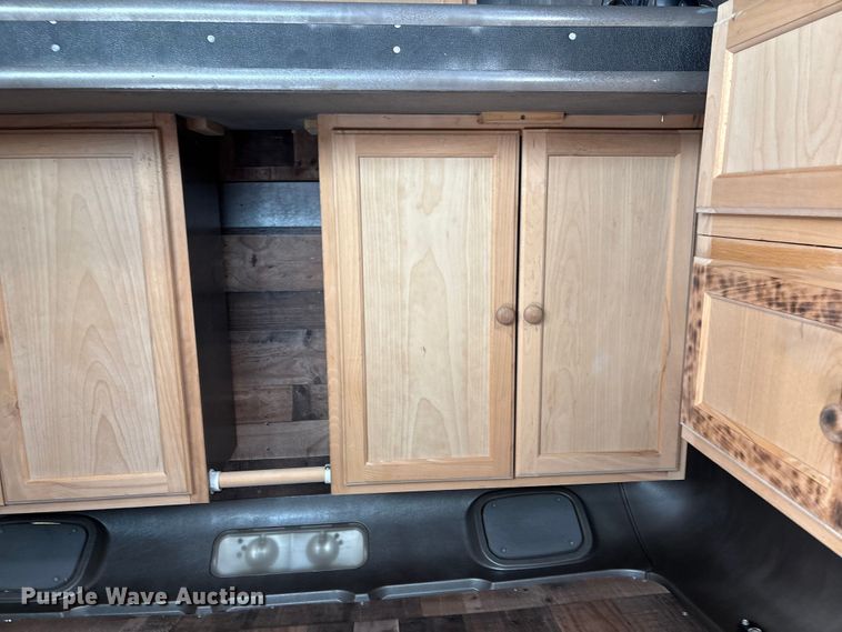 image for item DO1180 2001 Freightliner Century Classis semi truck