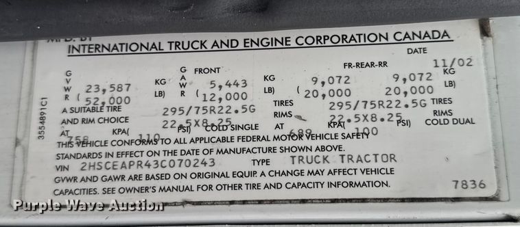 image for item DO2218 2003 International 9200i semi truck