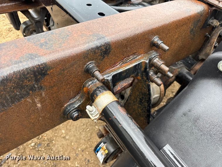 image for item DO2219 2007 International 8600 semi truck