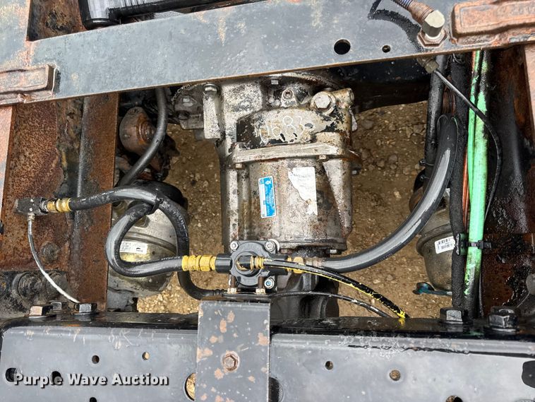 image for item DO2219 2007 International 8600 semi truck