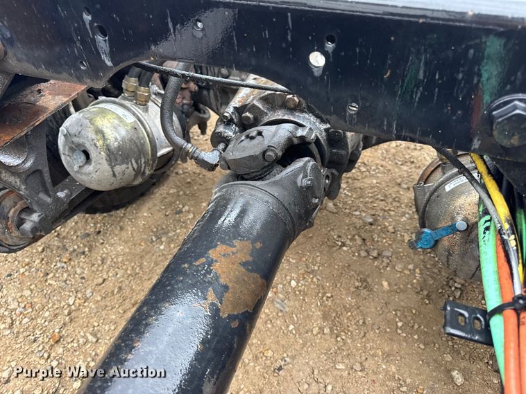 image for item DO2219 2007 International 8600 semi truck