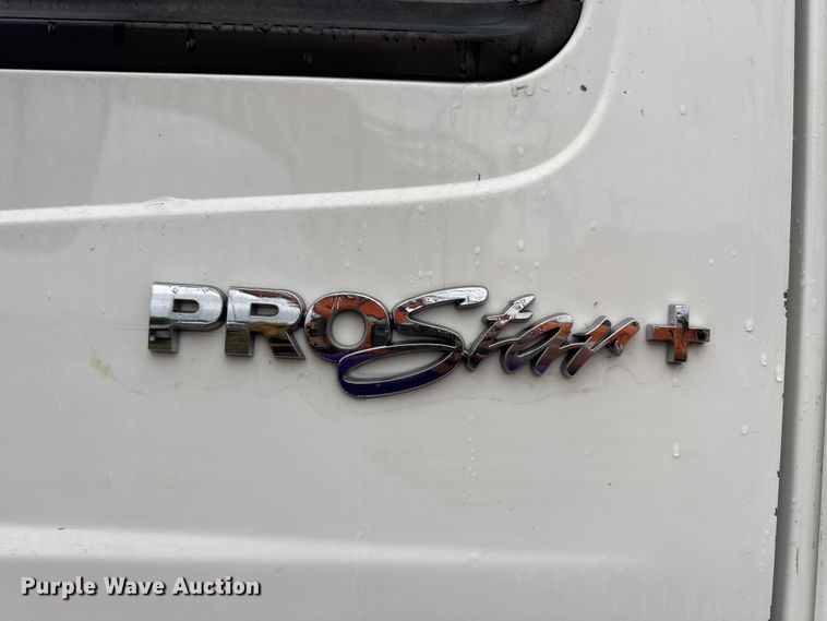 image for item DO2220 2013 International ProStar Plus semi truck