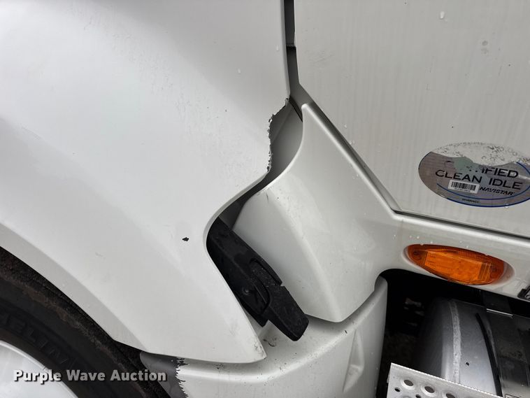 image for item DO2220 2013 International ProStar Plus semi truck