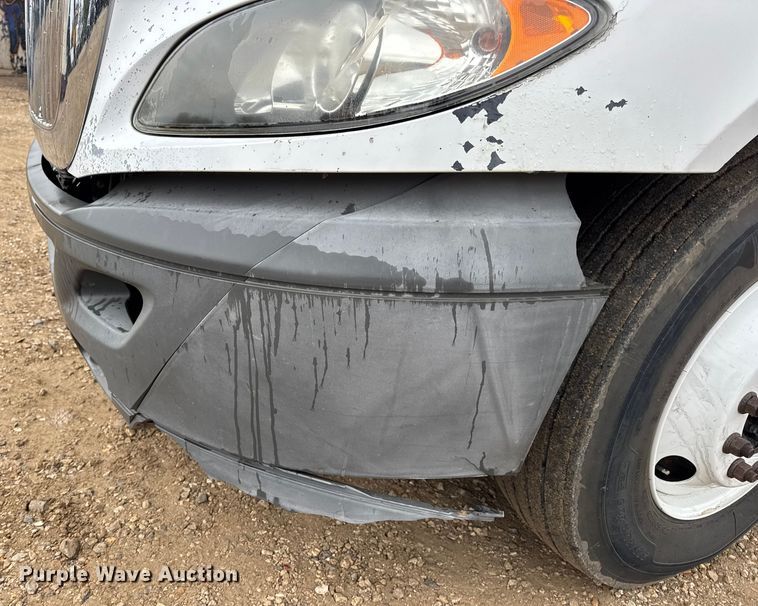 image for item DO2220 2013 International ProStar Plus semi truck