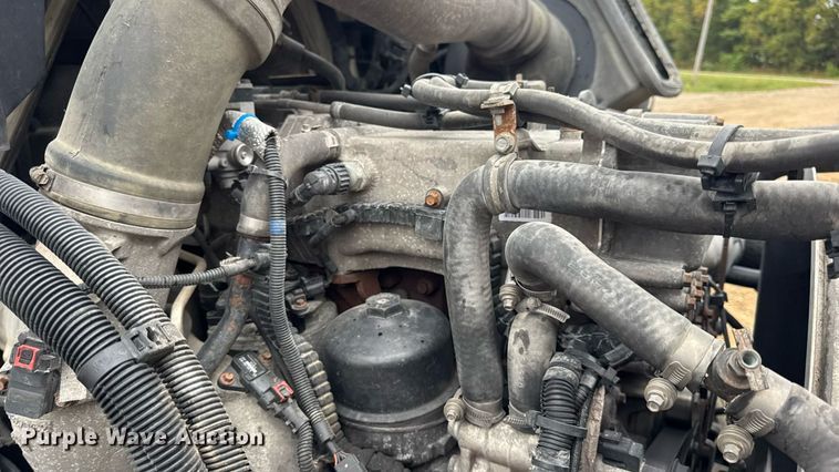 image for item DO2220 2013 International ProStar Plus semi truck