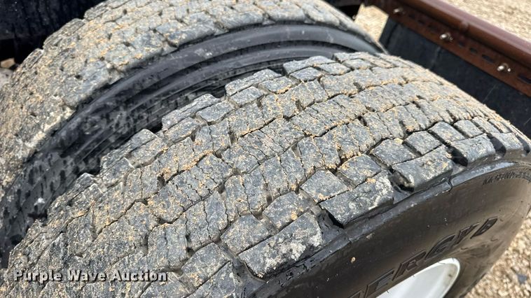 image for item DO2220 2013 International ProStar Plus semi truck