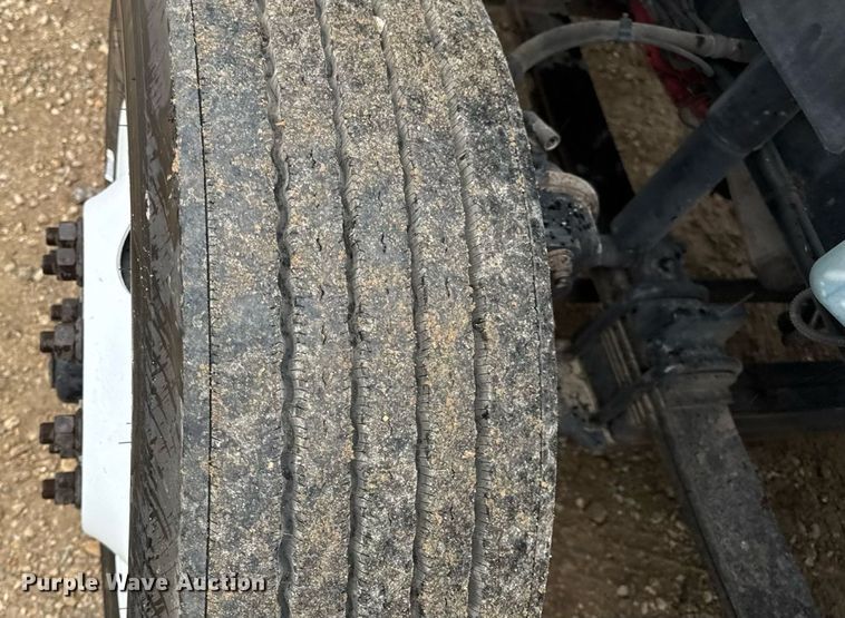 image for item DO2220 2013 International ProStar Plus semi truck