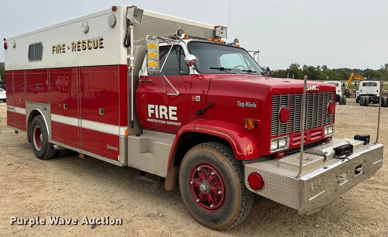 image for item DO2236 1986 GMC Top Kick C7000 rescue vehicle