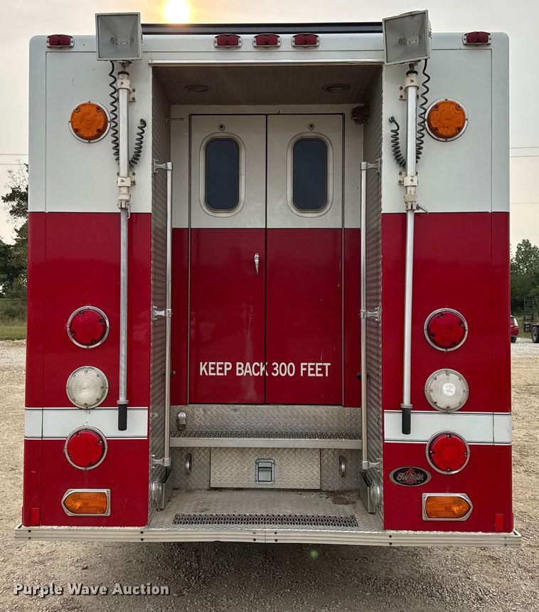 image for item DO2236 1986 GMC Top Kick C7000 rescue vehicle