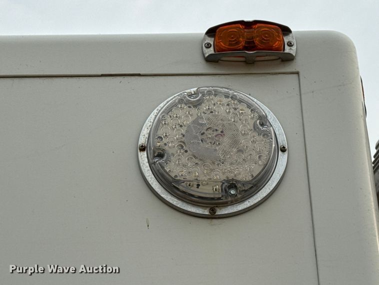 image for item DO2236 1986 GMC Top Kick C7000 rescue vehicle