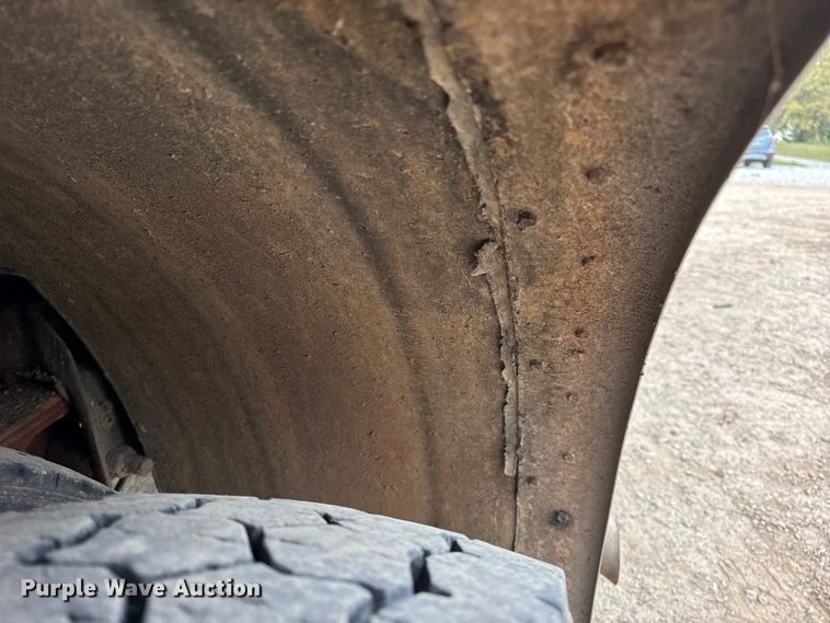 image for item DO2236 1986 GMC Top Kick C7000 rescue vehicle