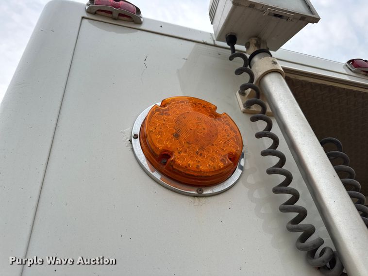 image for item DO2236 1986 GMC Top Kick C7000 rescue vehicle