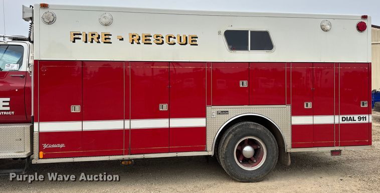 image for item DO2236 1986 GMC Top Kick C7000 rescue vehicle