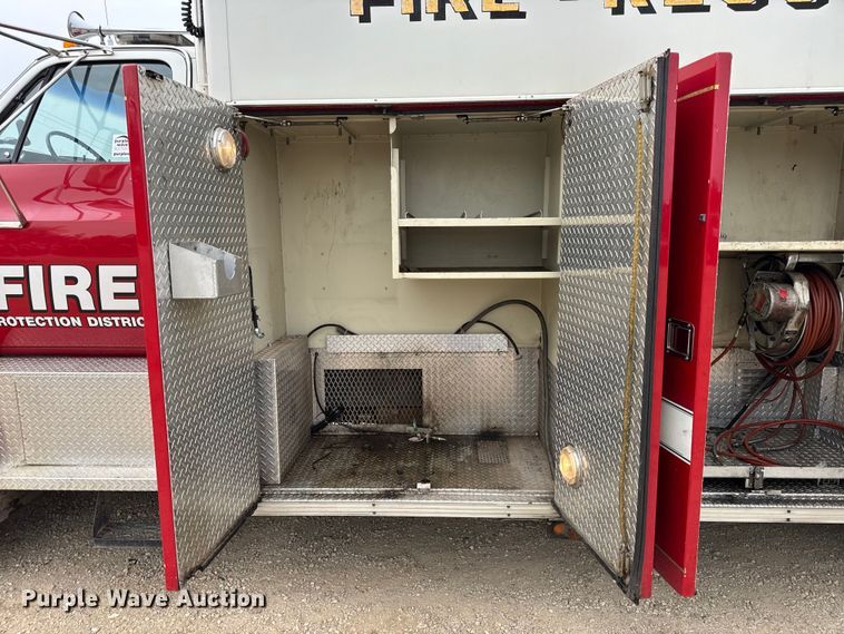 image for item DO2236 1986 GMC Top Kick C7000 rescue vehicle