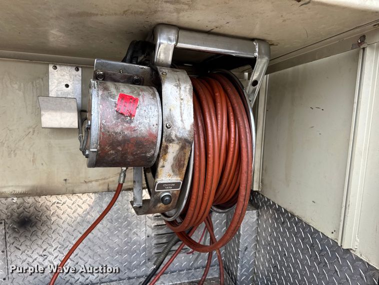 image for item DO2236 1986 GMC Top Kick C7000 rescue vehicle