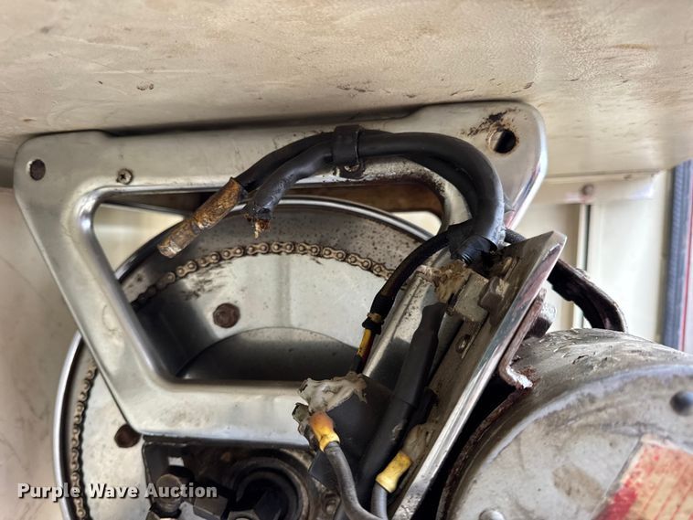 image for item DO2236 1986 GMC Top Kick C7000 rescue vehicle