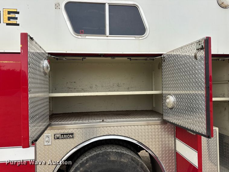 image for item DO2236 1986 GMC Top Kick C7000 rescue vehicle