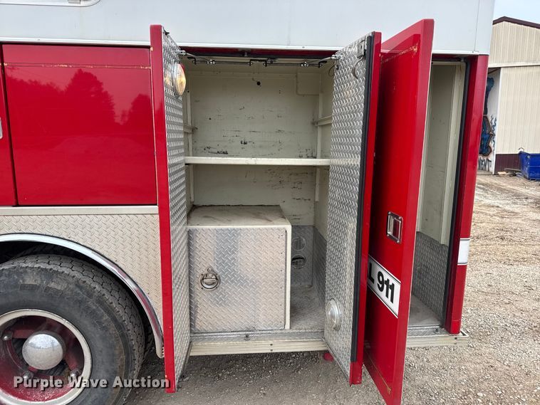 image for item DO2236 1986 GMC Top Kick C7000 rescue vehicle