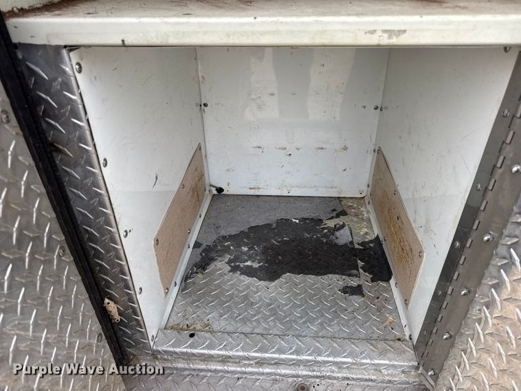 image for item DO2236 1986 GMC Top Kick C7000 rescue vehicle