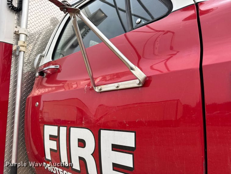 image for item DO2236 1986 GMC Top Kick C7000 rescue vehicle