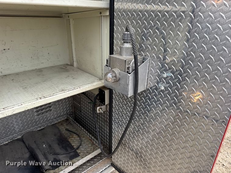 image for item DO2236 1986 GMC Top Kick C7000 rescue vehicle