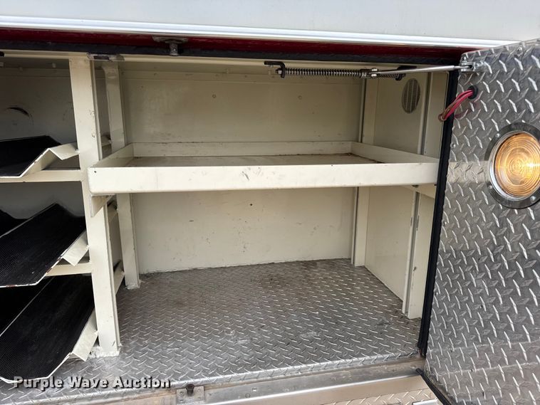 image for item DO2236 1986 GMC Top Kick C7000 rescue vehicle