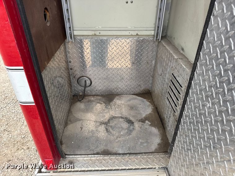 image for item DO2236 1986 GMC Top Kick C7000 rescue vehicle