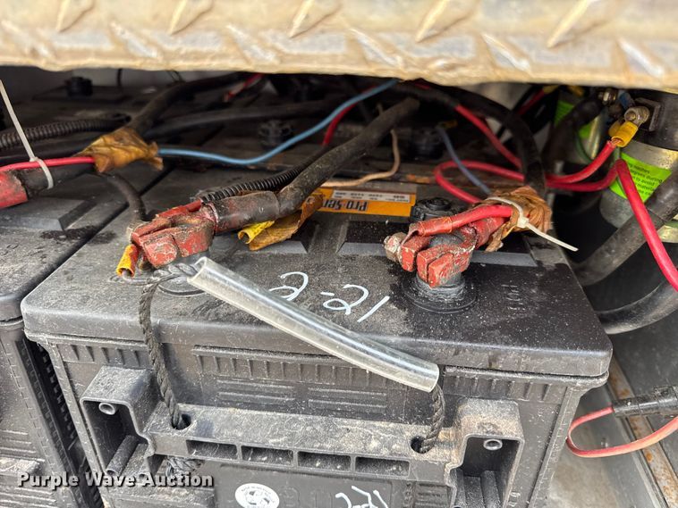 image for item DO2236 1986 GMC Top Kick C7000 rescue vehicle