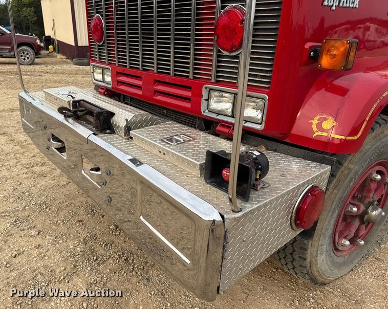 image for item DO2236 1986 GMC Top Kick C7000 rescue vehicle