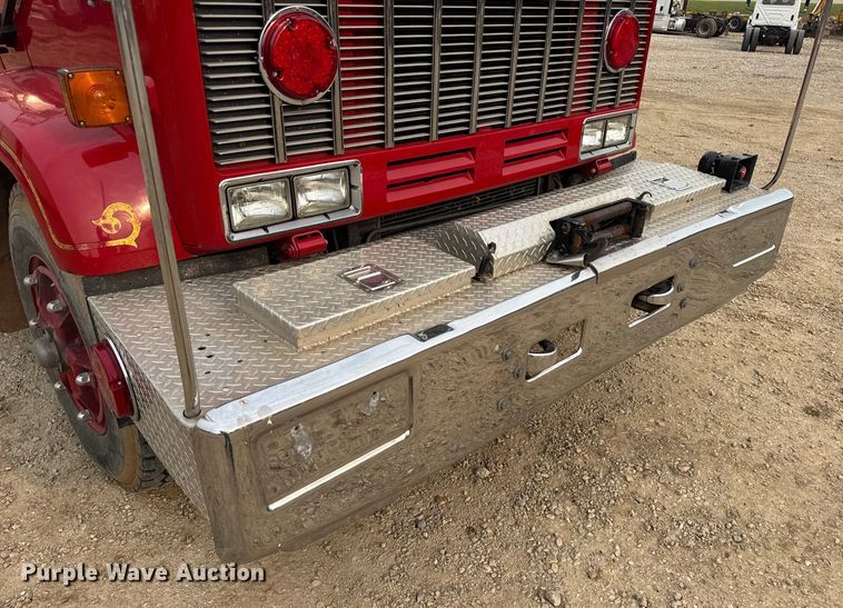 image for item DO2236 1986 GMC Top Kick C7000 rescue vehicle