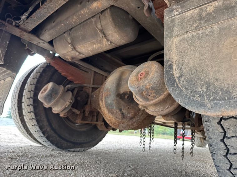 image for item DO2236 1986 GMC Top Kick C7000 rescue vehicle