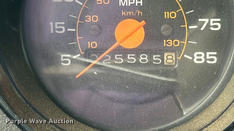 image for item DO2236 1986 GMC Top Kick C7000 rescue vehicle