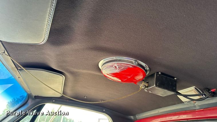 image for item DO2236 1986 GMC Top Kick C7000 rescue vehicle