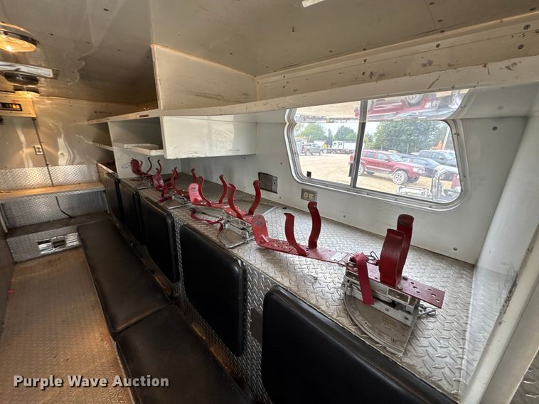 image for item DO2236 1986 GMC Top Kick C7000 rescue vehicle