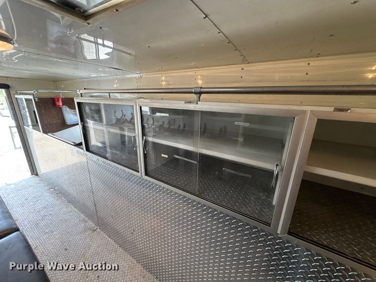 image for item DO2236 1986 GMC Top Kick C7000 rescue vehicle