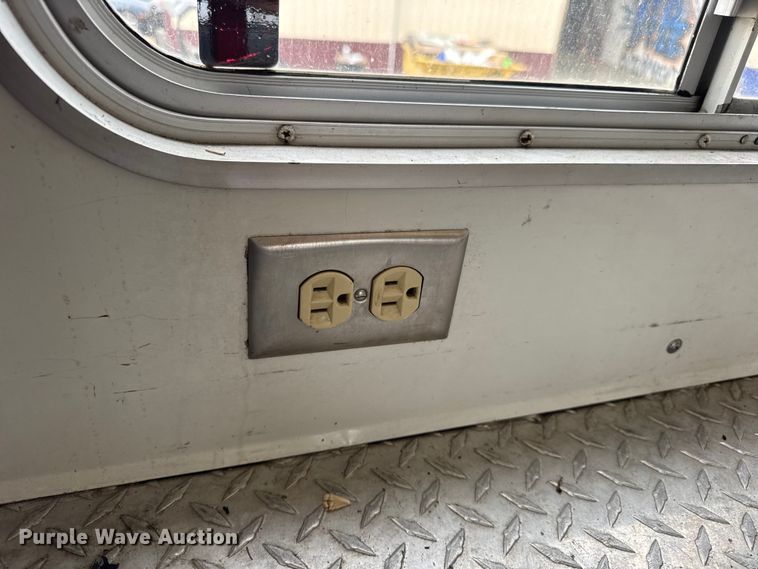 image for item DO2236 1986 GMC Top Kick C7000 rescue vehicle