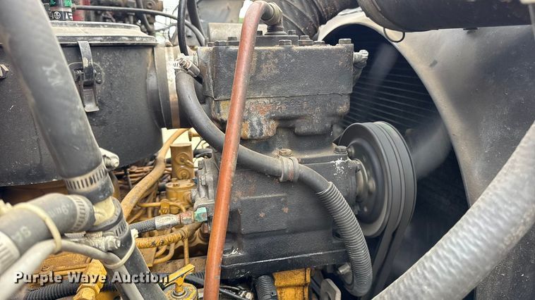 image for item DO2236 1986 GMC Top Kick C7000 rescue vehicle