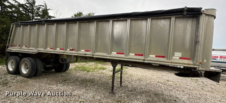 image for item DO2271 1986 Materials end dump trailer