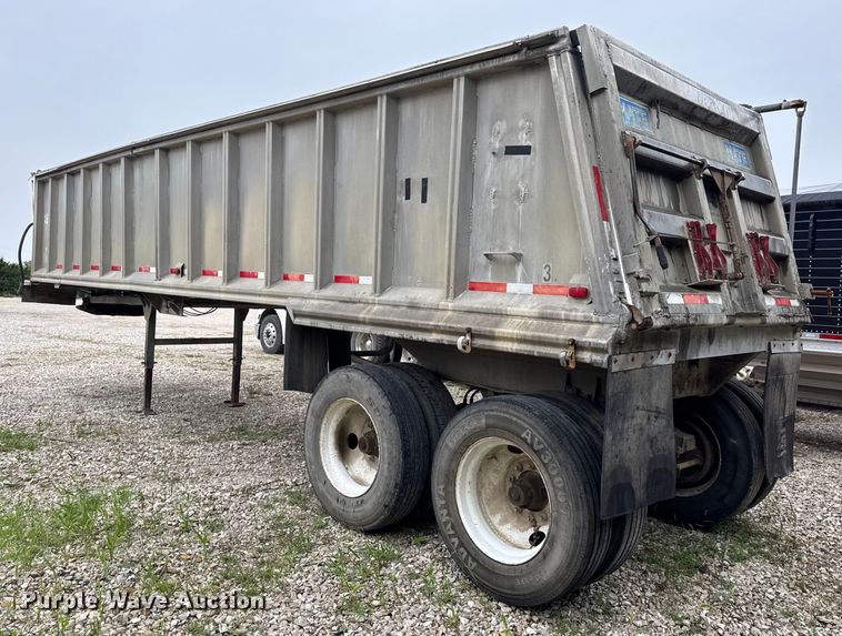 image for item DO2271 1986 Materials end dump trailer