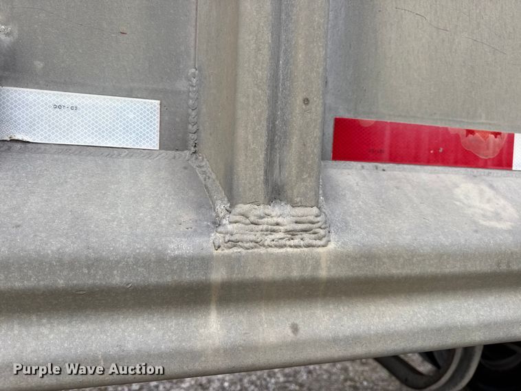 image for item DO2271 1986 Materials end dump trailer